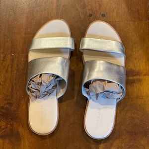 COLE HAAN Findra Silver Metallic Leather Sandal